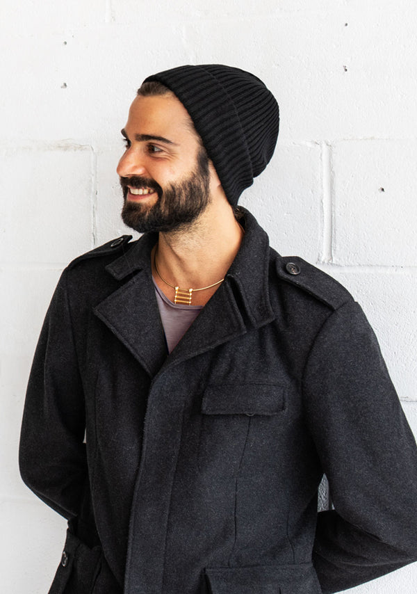 CANADA-MADE RIBBED CUFFED BEANIE